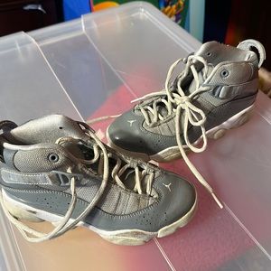 Gray boys Jordan sneakers boys size 13c worn but very good condition